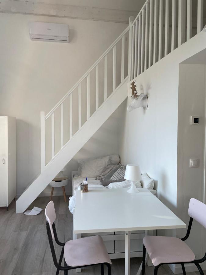 La Petite Maison De ונס מראה חיצוני תמונה